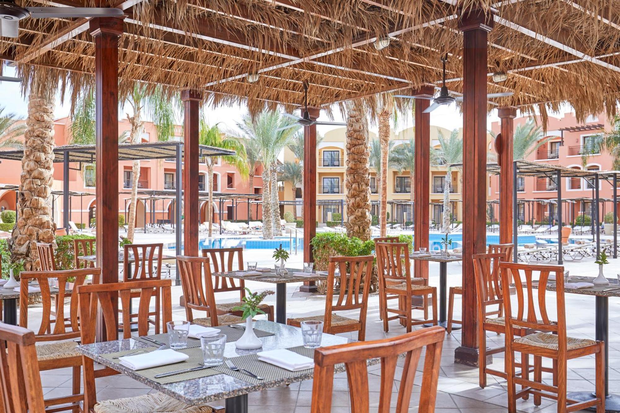 Jaz Dar El Madina Hotel Coraya Bay Exterior photo